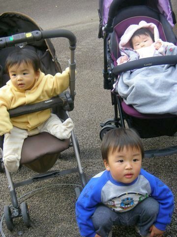 P1211824kids.jpg